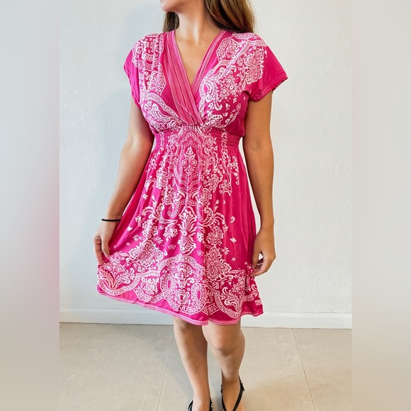 Other - Mini fuchsia floral dress